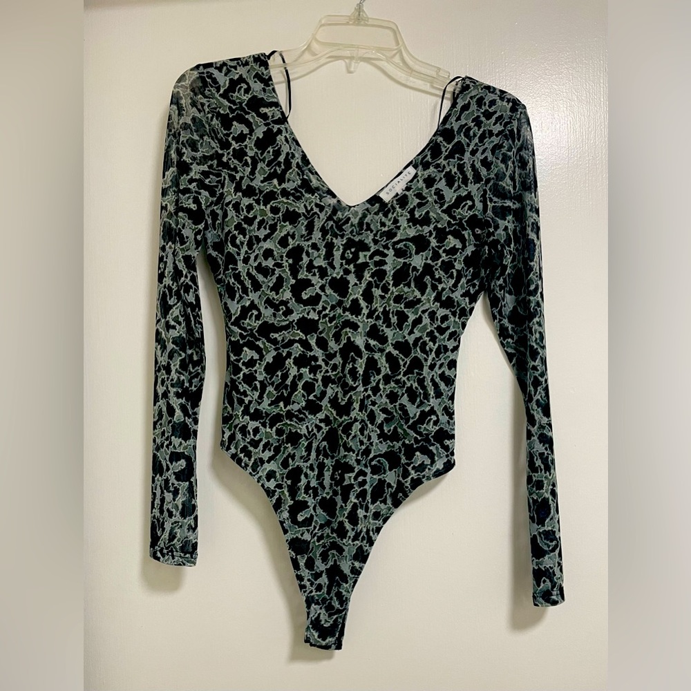 SUPER CUTE & LIKE NEW! Socialite Sheer Mesh V-Neck Bodysuit!